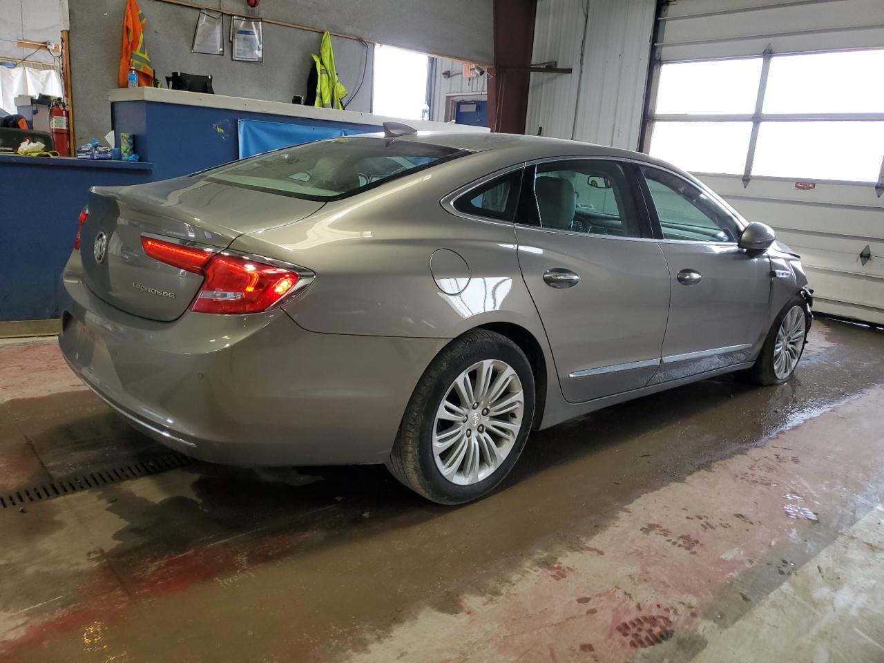 2018 Buick LaCrosse VIN 1G4ZN5SZ6JU115208 Copart auction photo, front end damage thumbnail 3