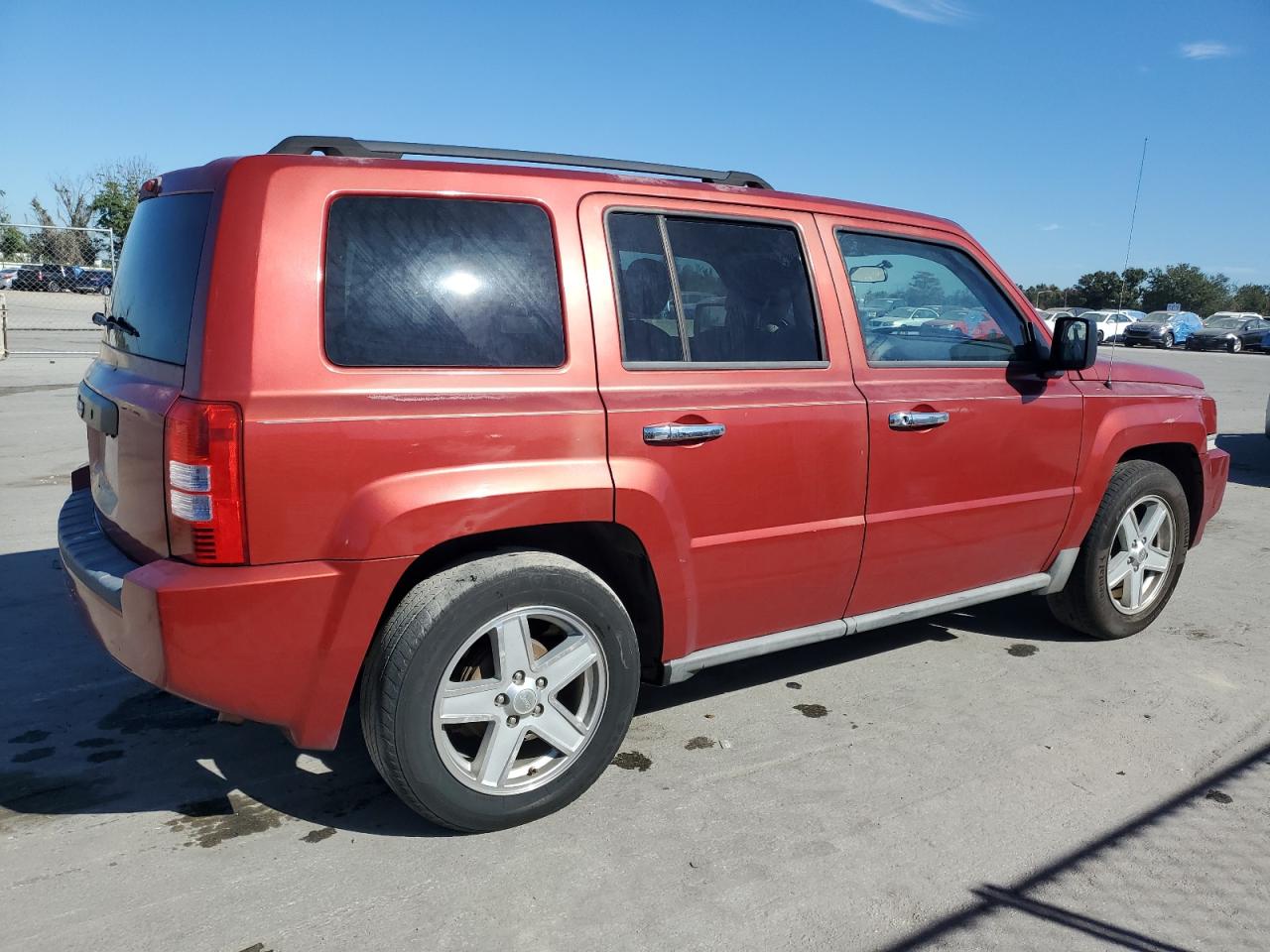 2010 Jeep Liberty (Patriot) VIN 1J4NT1GB7AD625266 Copart auction photo, side / front end damage thumbnail 3