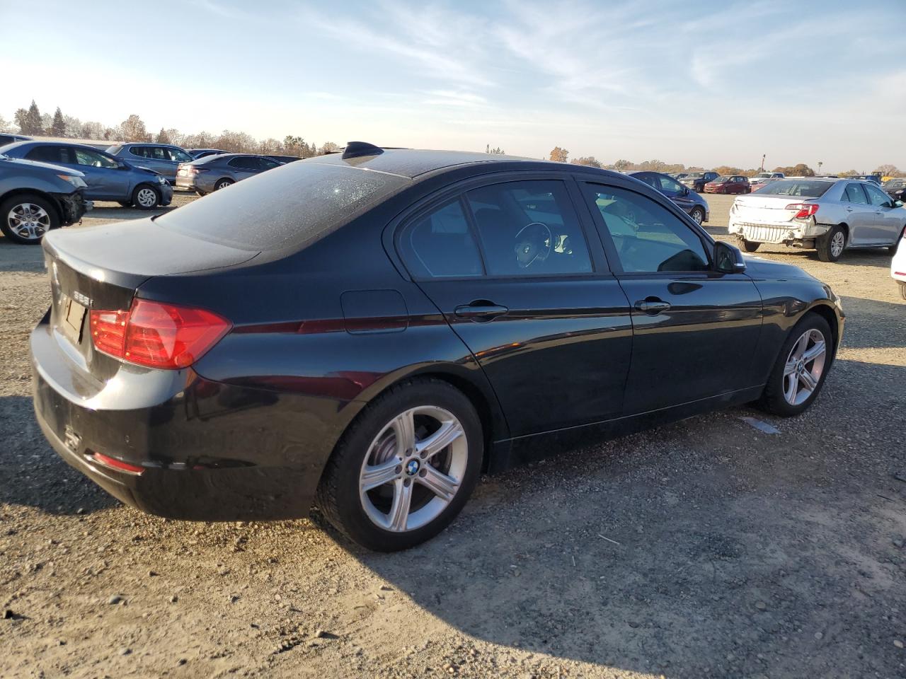 2015 BMW 3er VIN WBA3B3G56FNT18059 Copart auction photo, side damage thumbnail 3