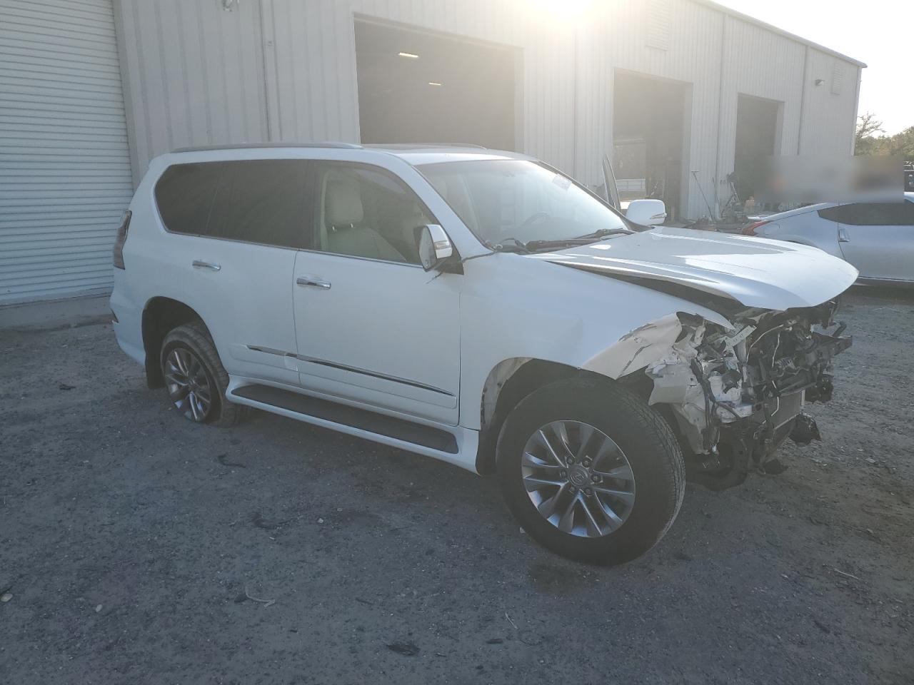 2015 Lexus GX VIN JTJJM7FX4F5096178 Copart auction photo, front end damage thumbnail 4