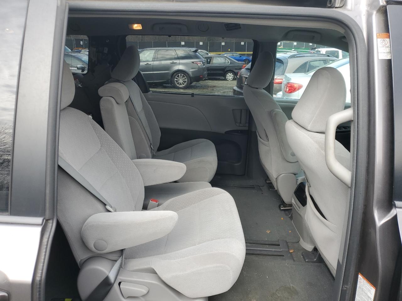 2015 Toyota Sienna VIN 5TDKK3DC8FS572366 Copart auction photo, rear end damage thumbnail 11