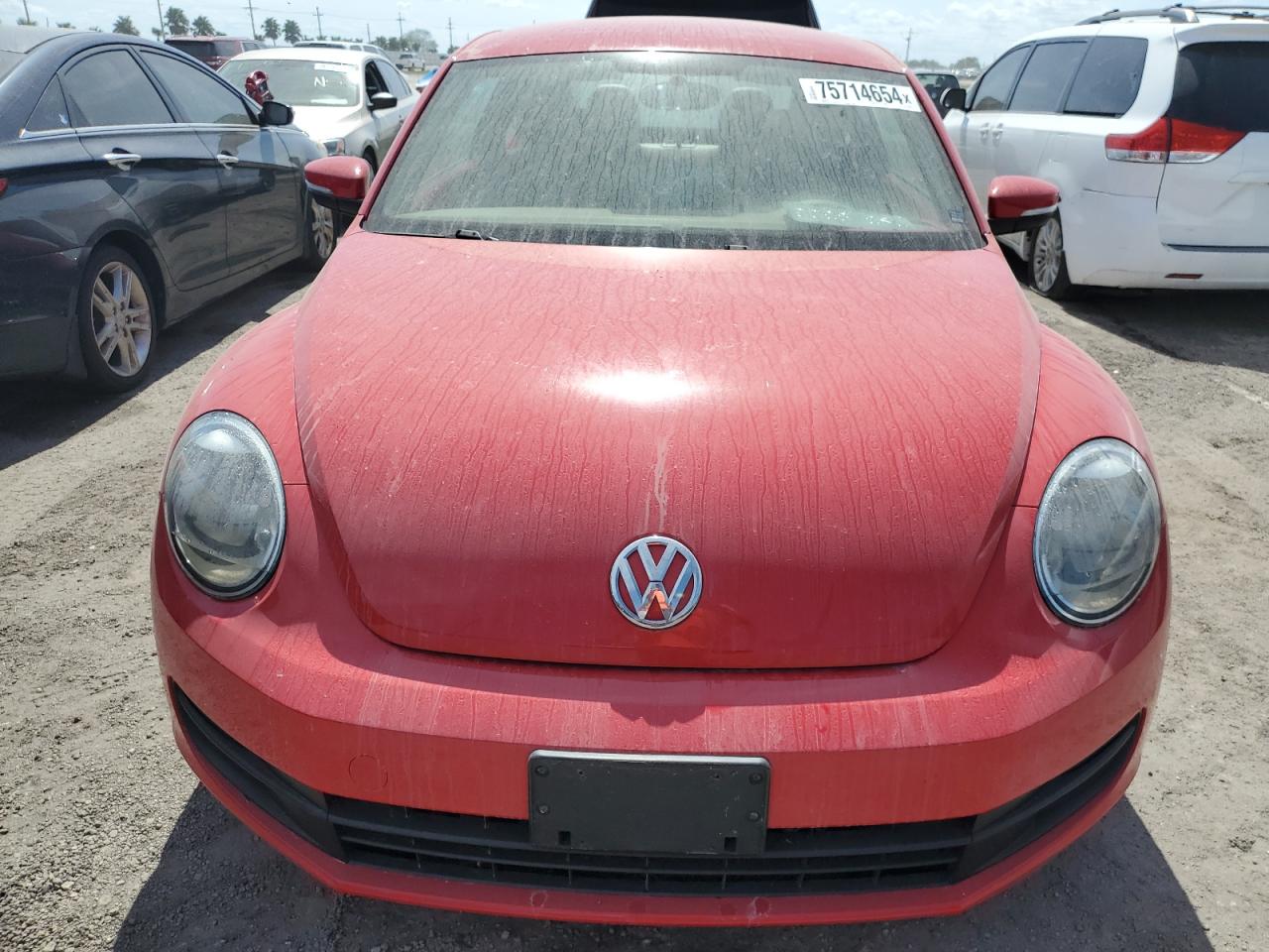 2014 Volkswagen Beetle VIN 3VWJX7AT4EM607425 Copart auction photo, water/flood damage thumbnail 5