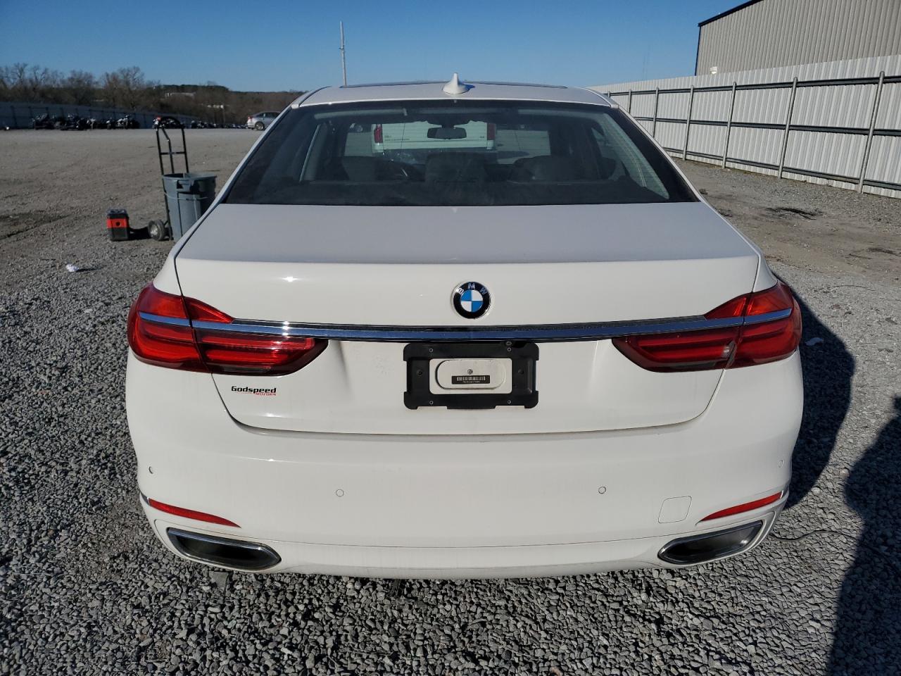 2017 BMW 7er VIN WBA7E2C32HG740649 Copart auction photo, minor dent/scratches damage thumbnail 6