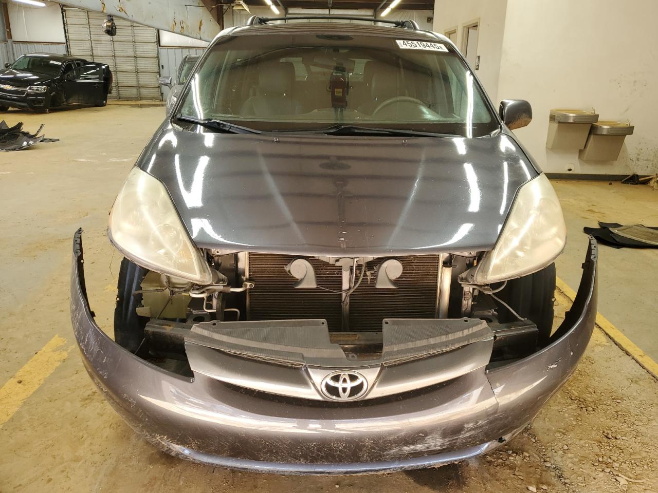 2008 Toyota Sienna VIN 5TDZK22C28S204750 Copart auction photo, all over damage thumbnail 5