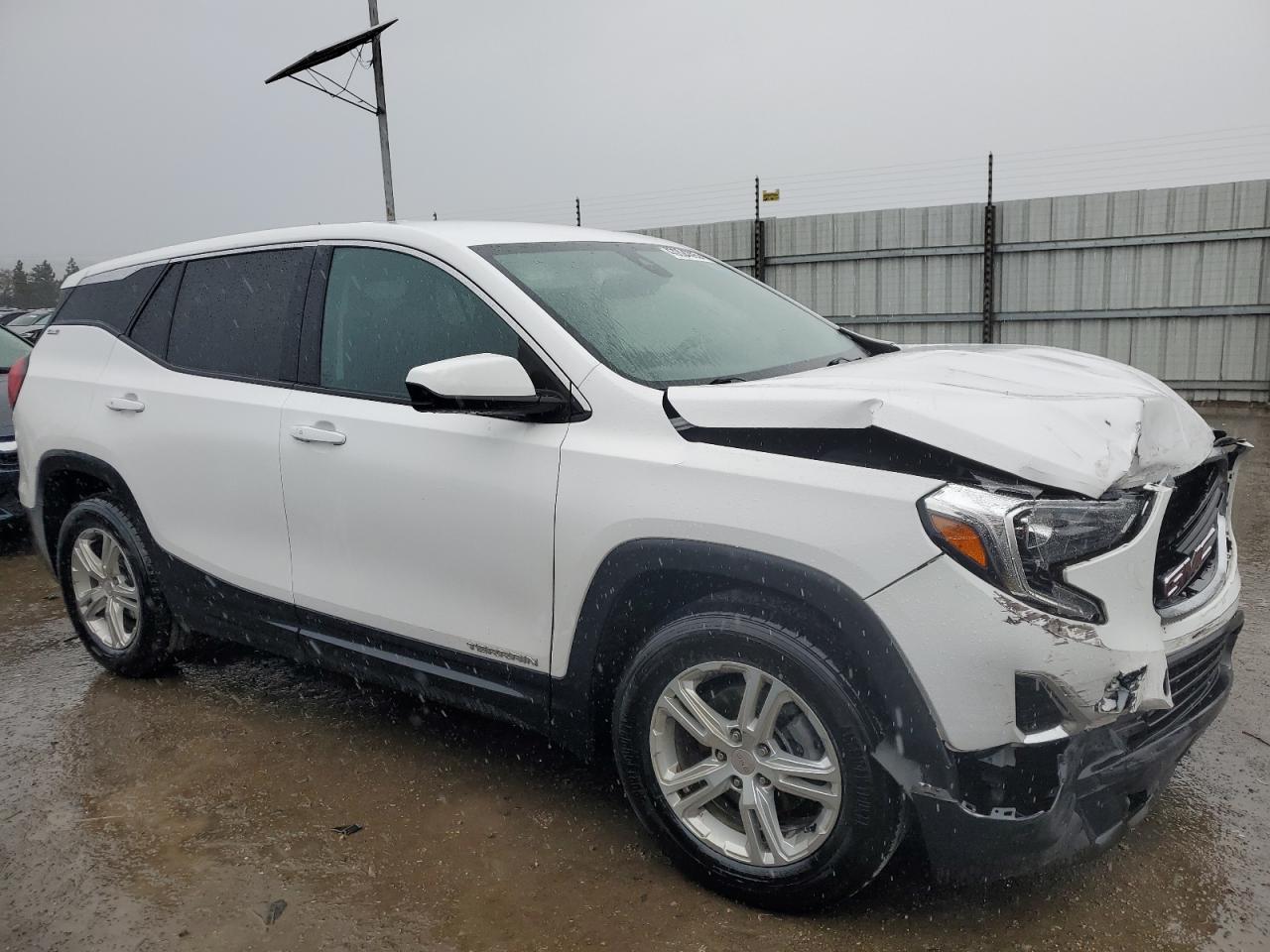 2020 GMC Terrain VIN 3GKALMEV9LL311722 Copart auction photo, front end damage thumbnail 4