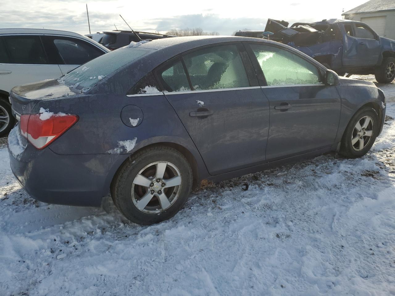 2014 Chevrolet Cruze VIN 1G1PC5SB2E7167016 Copart auction photo, minor dent/scratches damage thumbnail 3