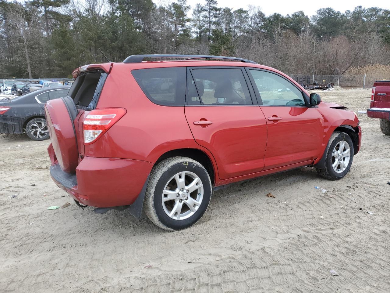 2011 Toyota RAV 4 VIN 2T3ZF4DV4BW097138 Copart auction photo, front end / rear end damage thumbnail 3