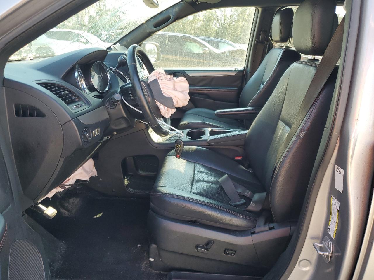 2019 Dodge Caravan VIN 2C4RDGEG2KR611005 Copart auction photo, front end / minor dent/scratches damage thumbnail 7