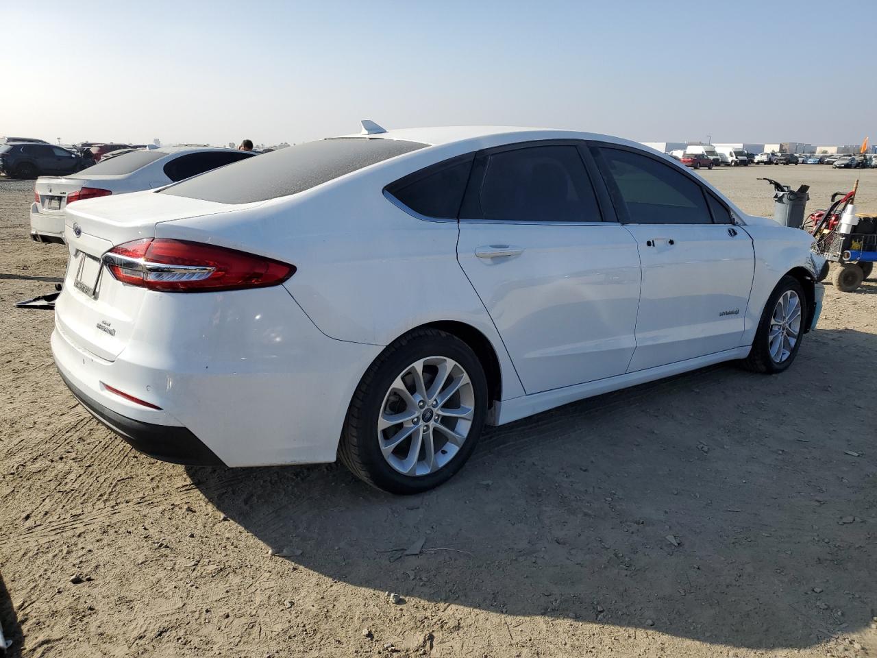 2019 Ford Fusion VIN 3FA6P0LU0KR183512 Copart auction photo, front end damage thumbnail 3