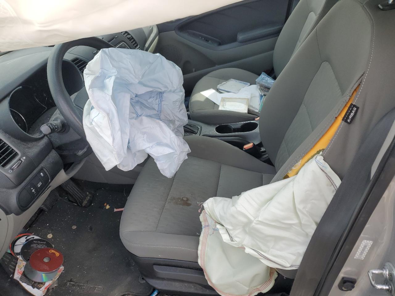 2015 KIA Forte VIN KNAFK4A6XF5387745 Copart auction photo, all over damage thumbnail 7