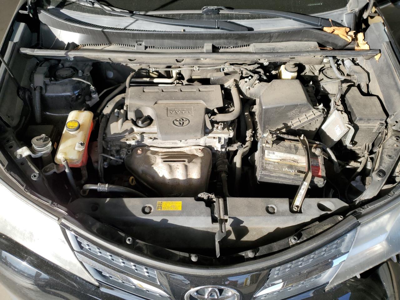 2015 Toyota RAV 4 VIN 2T3BFREV5FW319768 Copart auction photo, side / front end damage thumbnail 12