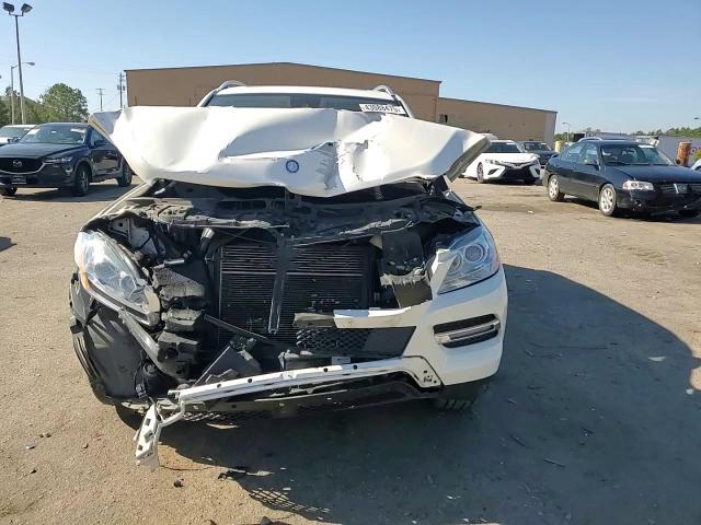 2013 Mercedes-Benz C-klasse VIN 4JGDA5HB4DA217466 Copart auction photo, front end damage thumbnail 11