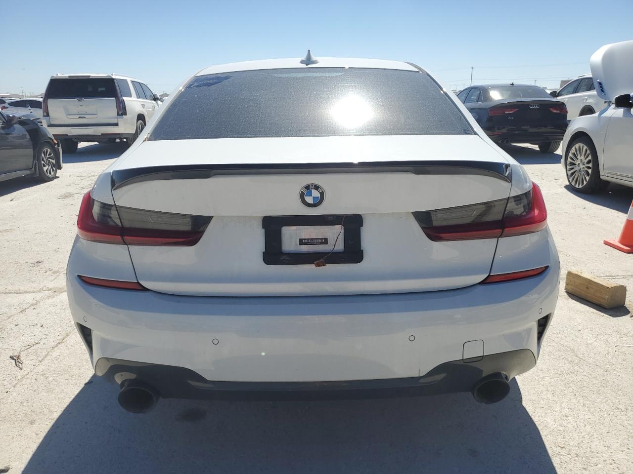 2021 BMW 3er VIN 3MW5R7J01M8B58472 Copart auction photo, front end / side damage thumbnail 6