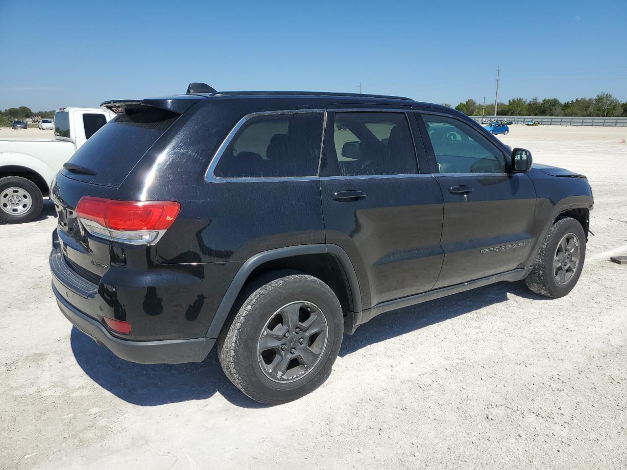 2017 Jeep Grand Cherokee VIN 1C4RJEAG1HC837623 Copart auction photo, front end damage thumbnail 3