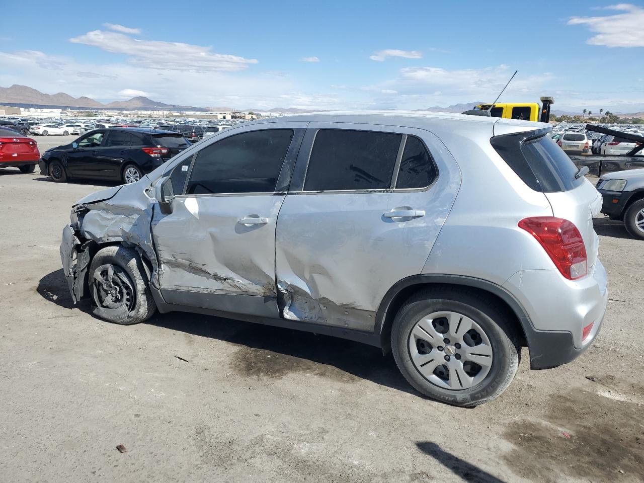 2018 Chevrolet Trax VIN KL7CJKSB5JB733264 Copart auction photo, front end / side damage thumbnail 2