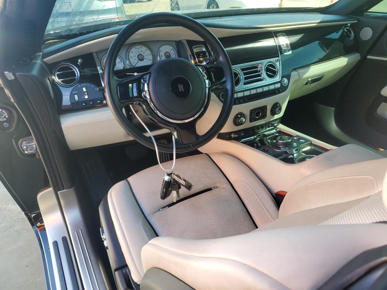 2019 Rolls-Royce Dawn VIN SCA666D58KU115921 Copart auction photo, water/flood damage thumbnail 8