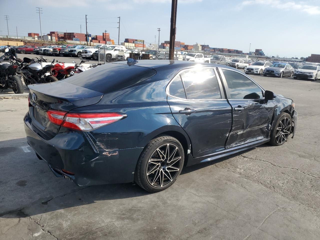 2020 Toyota Camry VIN 4T1M11AK4LU391912 Copart auction photo, front end / side damage thumbnail 3