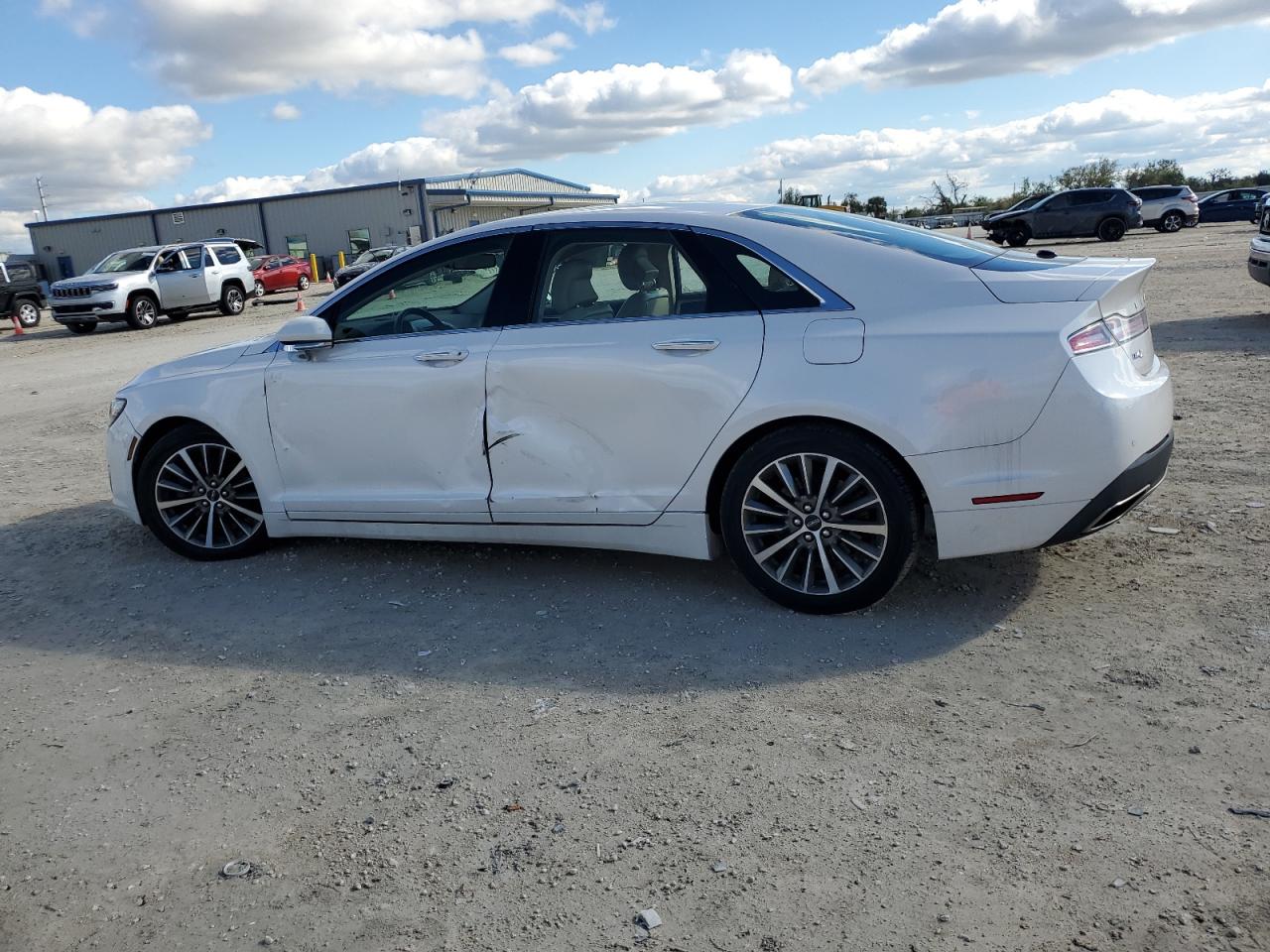 2019 Lincoln MKZ VIN 3LN6L5A95KR629120 Copart auction photo, front end damage thumbnail 2