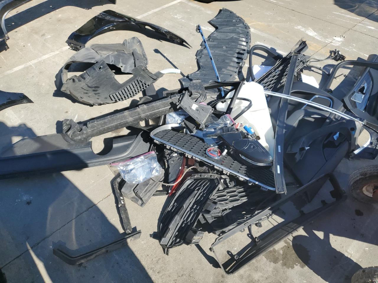 2020 Jaguar XE VIN SAJAJ4FX0LCP55716 Copart auction photo, all over / minor dent/scratches damage thumbnail 12