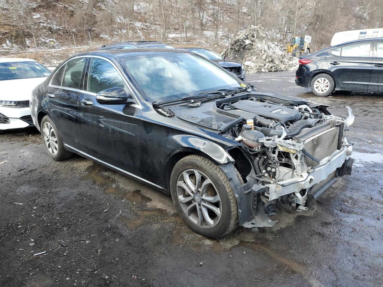 2017 Mercedes-Benz C-klasse VIN 55SWF4KB3HU203930 Copart auction photo, front end damage thumbnail 4