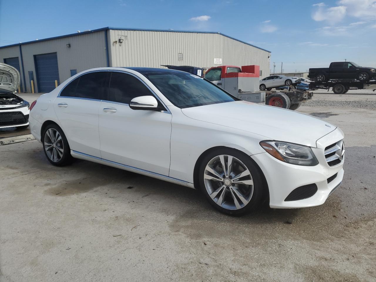 2016 Mercedes-Benz C-klasse VIN WDDWF4JB7GR170786 Copart auction photo, front end / minor dent/scratches damage thumbnail 4