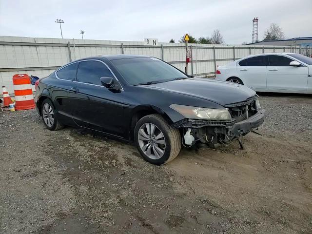 2011 Honda Accord VIN 1HGCS1B82BA002556 Copart auction photo, front end / minor dent/scratches damage thumbnail 13