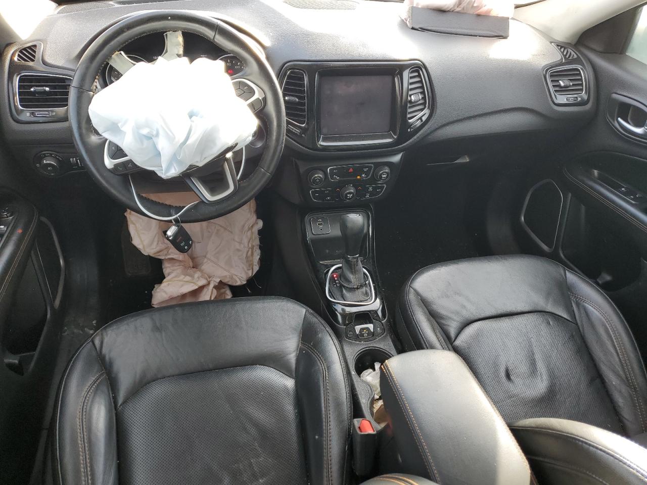 2018 Jeep Compass VIN 3C4NJCCB8JT406081 Copart auction photo, front end damage thumbnail 8