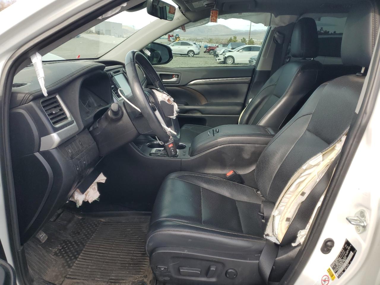 2019 Toyota Highlander VIN 5TDDGRFH7KS062610 Copart auction photo, front end damage thumbnail 7