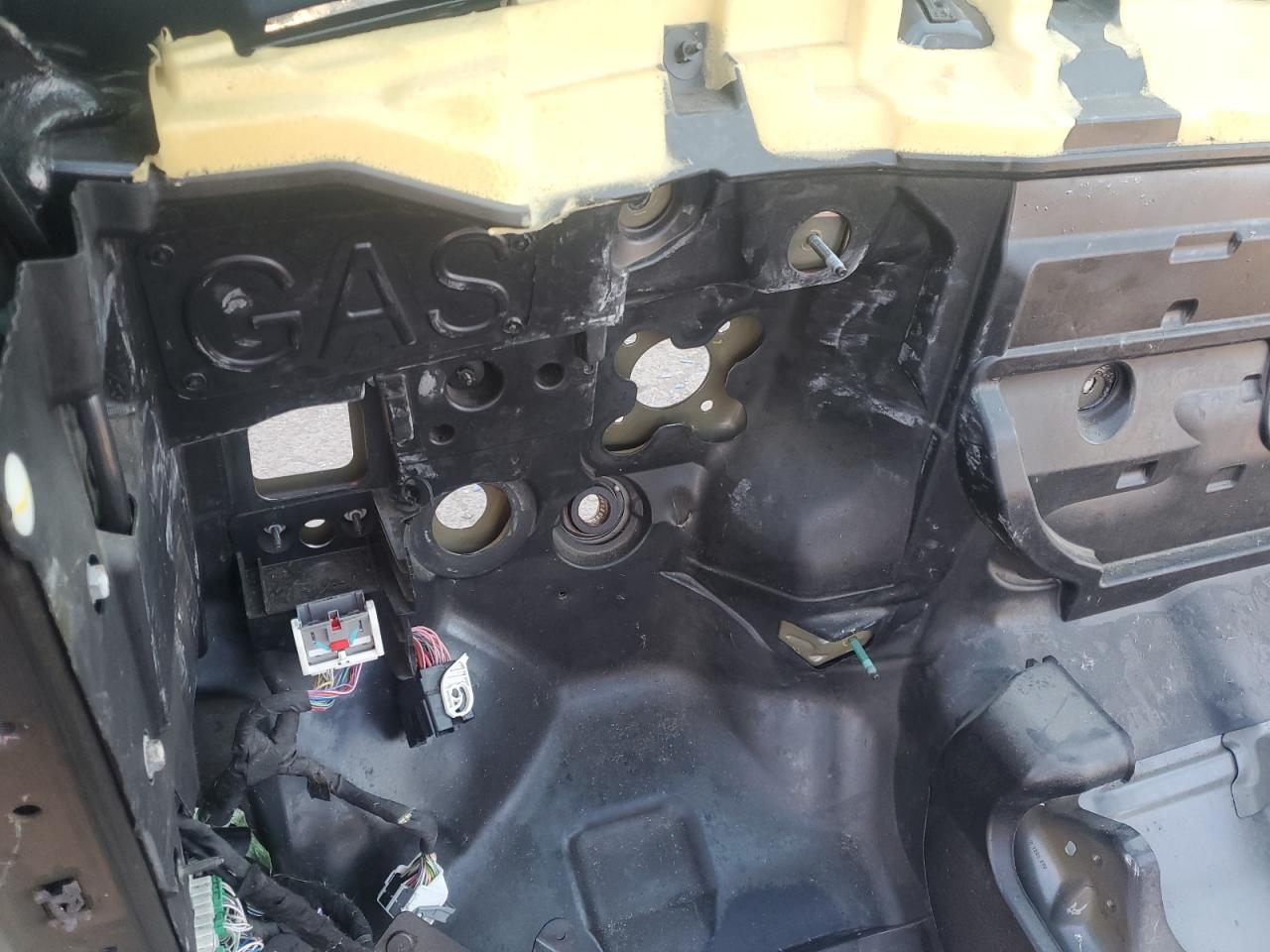 2019 RAM 1500 VIN 1C6SRFHTXKN673584 Copart auction photo, stripped damage thumbnail 9