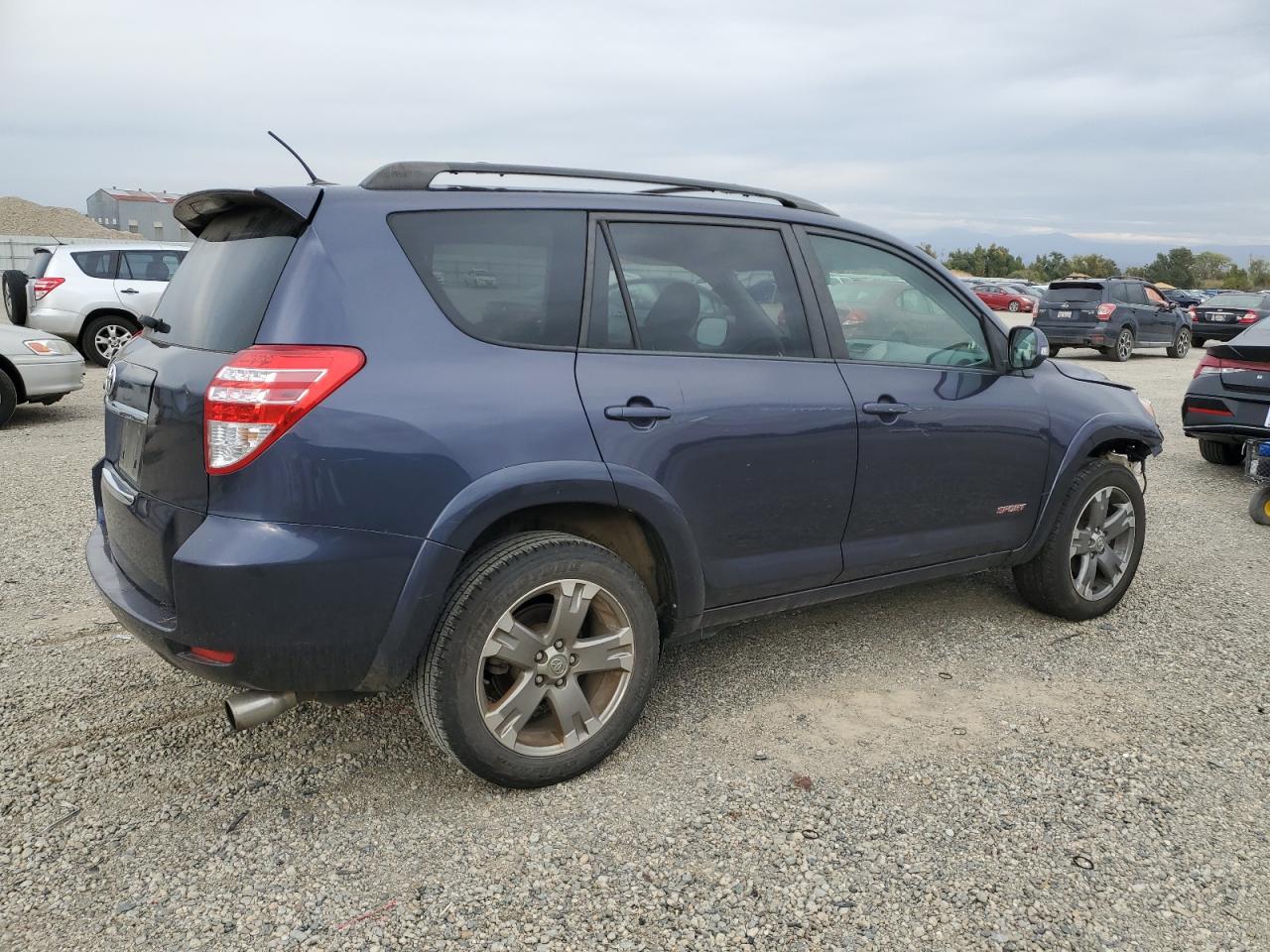 2009 Toyota RAV 4 VIN JTMBK32V195073794 Copart auction photo, front end damage thumbnail 3