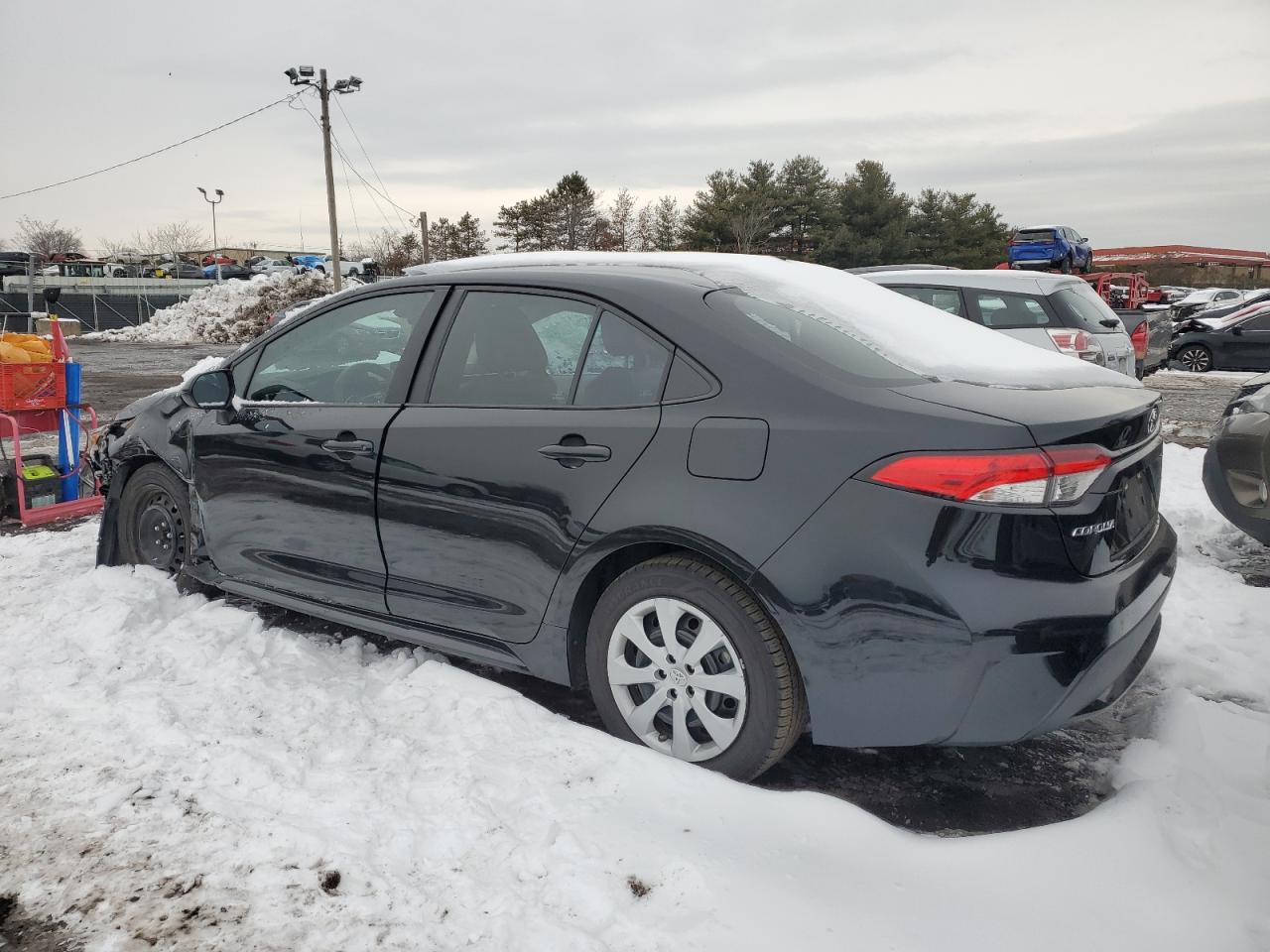 2022 Toyota Corolla VIN 5YFEPMAE4NP298858 Copart auction photo, front end / side damage thumbnail 2