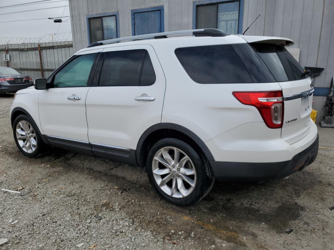 2013 Ford Explorer VIN 1FM5K7F84DGB43595 Copart auction photo, normal wear damage thumbnail 2