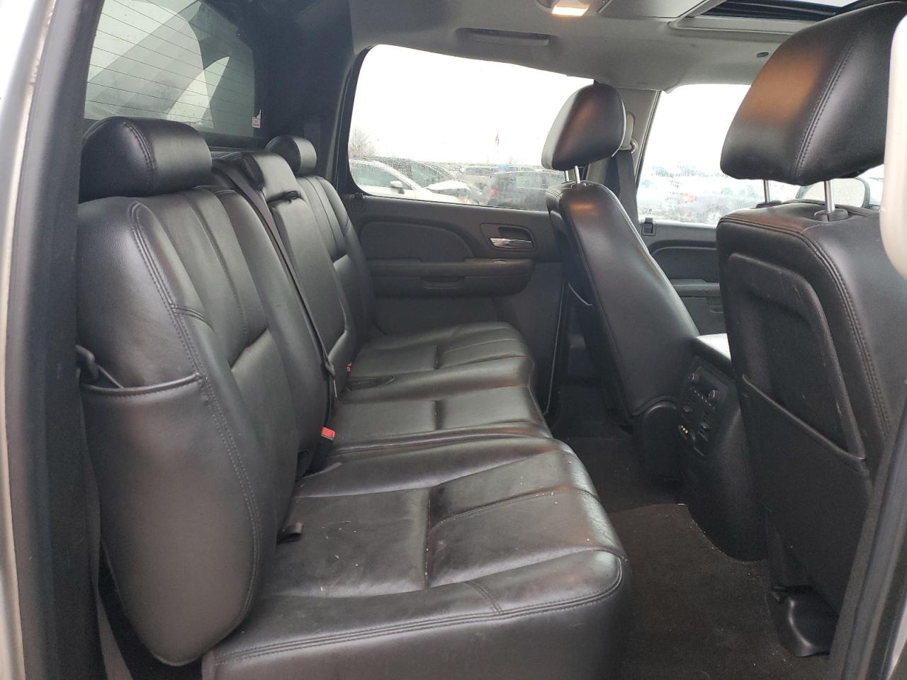 2013 Chevrolet Avalanche VIN 3GNTKFE77DG224813 Copart auction photo, front end damage thumbnail 10