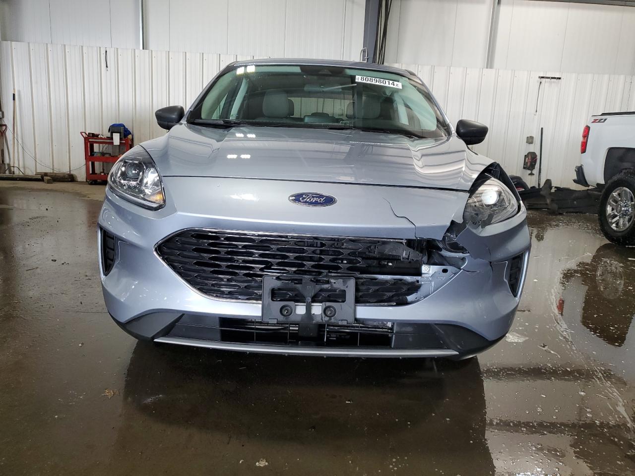 2022 Ford Escape VIN 1FMCU9G62NUB64278 Copart auction photo, front end damage thumbnail 5