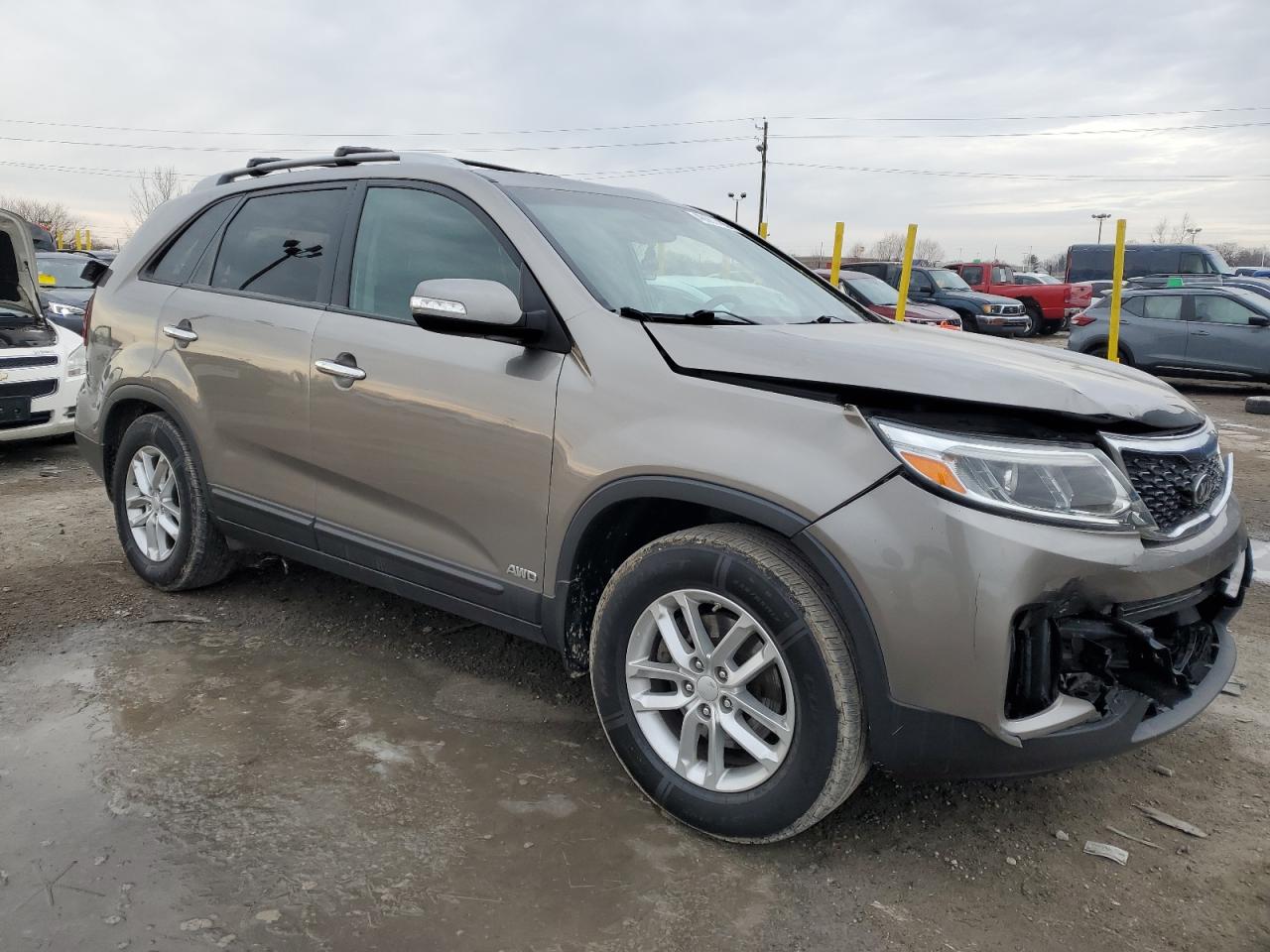 2015 KIA Sorento VIN 5XYKTCA62FG608884 Copart auction photo, rear end / front end damage thumbnail 4