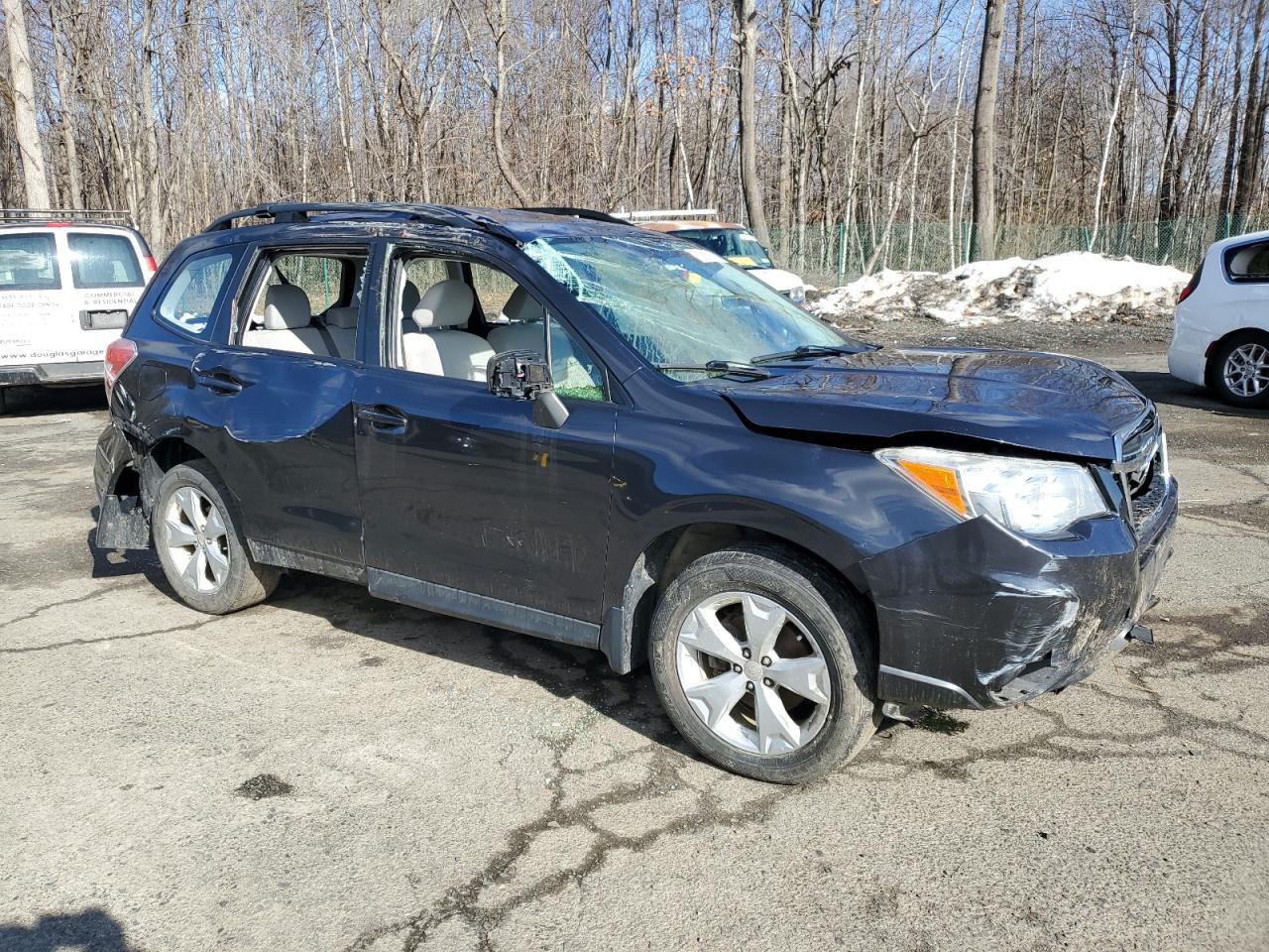 2015 Subaru Forester VIN JF2SJABC6FH550138 Copart auction photo, rollover / minor dent/scratches damage thumbnail 4