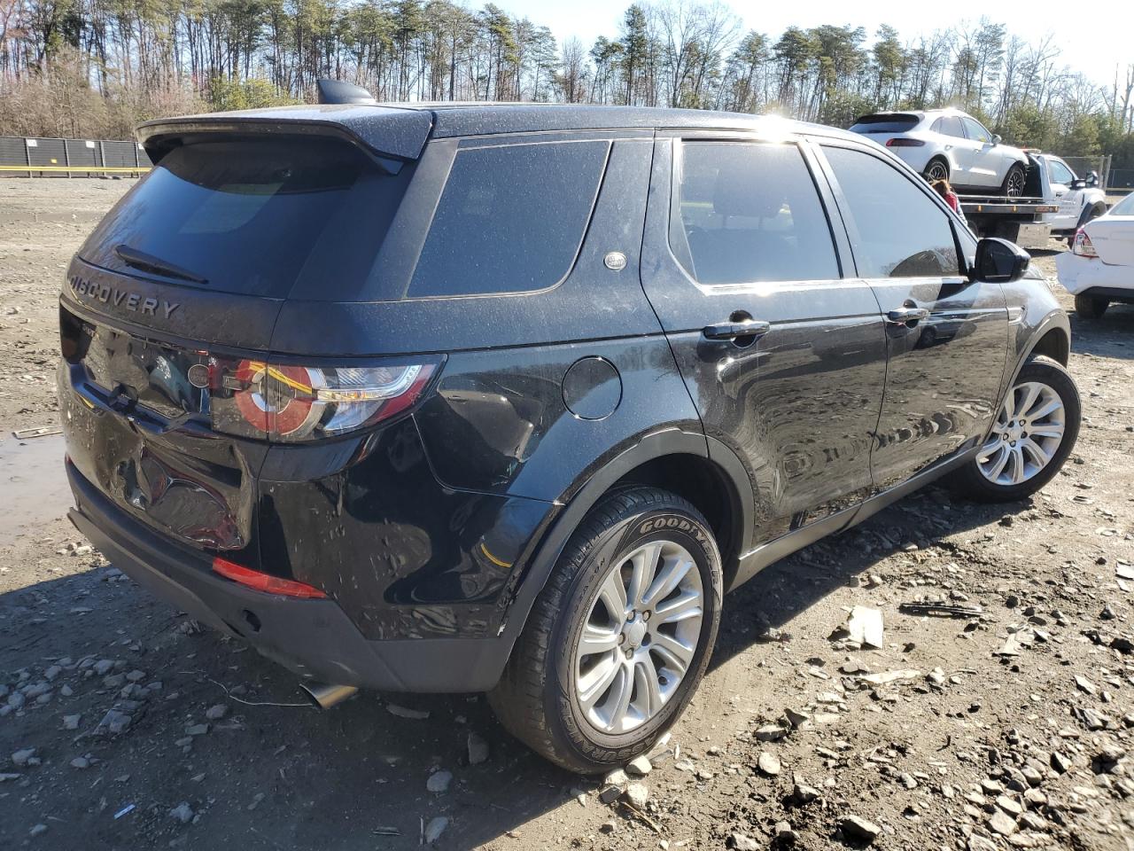 2017 Land Rover Discovery VIN SALCP2BG2HH647228 Copart auction photo, rear end damage thumbnail 3