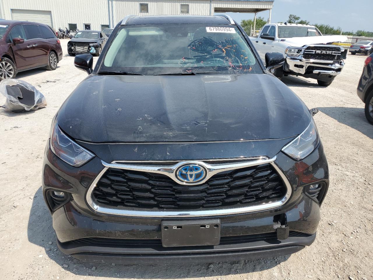 2023 Toyota Highlander VIN 5TDABRCH4PS578792 Copart auction photo, side damage thumbnail 5