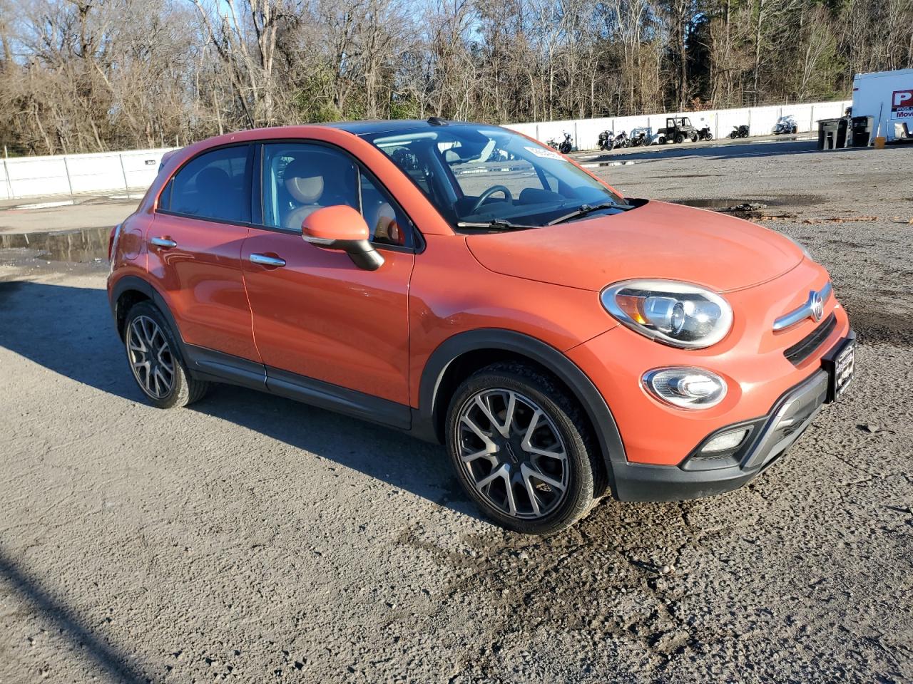 2016 Fiat 500 VIN ZFBCFXET1GP392160 Copart auction photo, minor dent/scratches / mechanical damage thumbnail 4