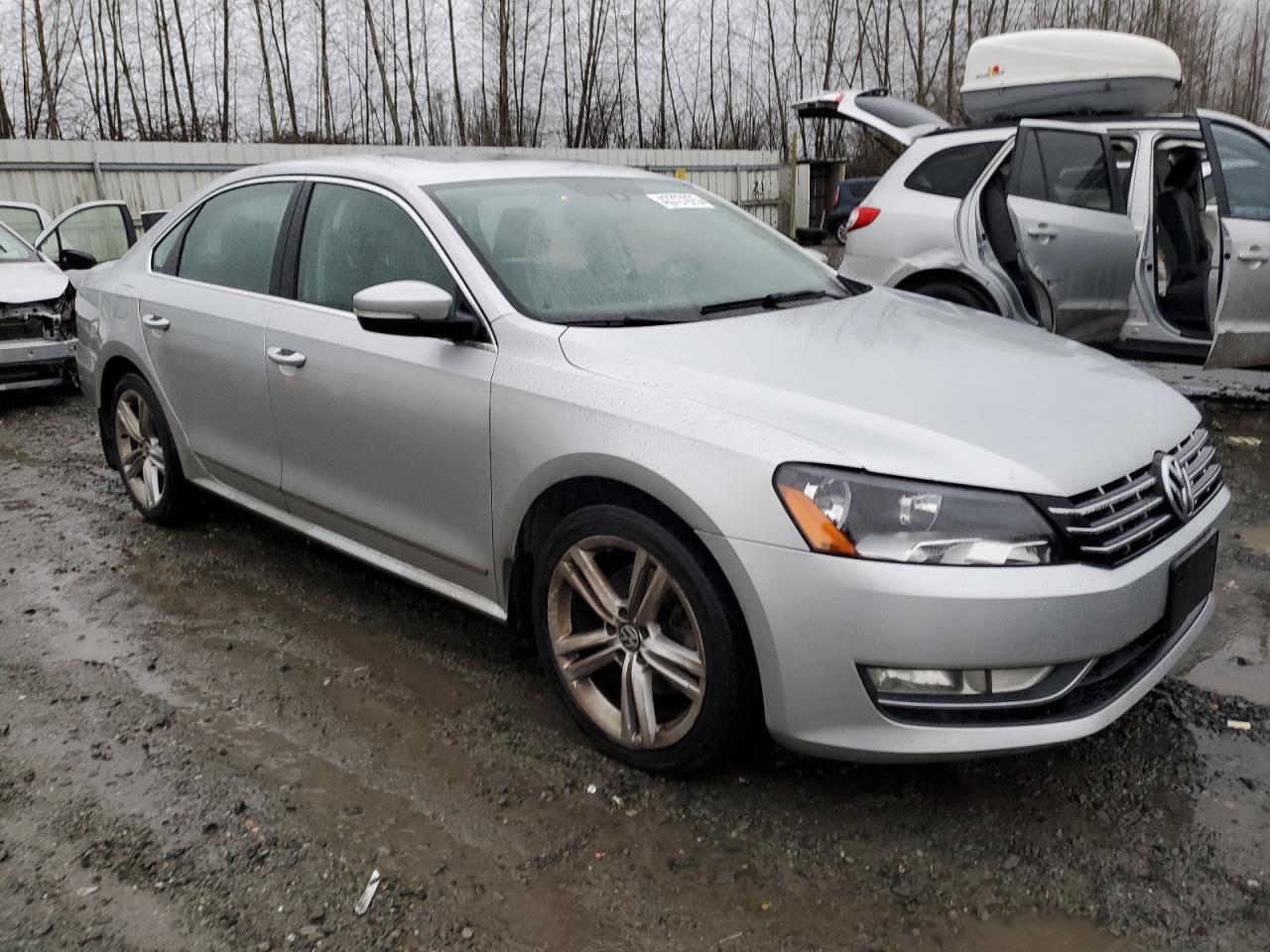 2014 Volkswagen Passat VIN 1VWBN7A31EC016948 Copart auction photo, minor dent/scratches damage thumbnail 4