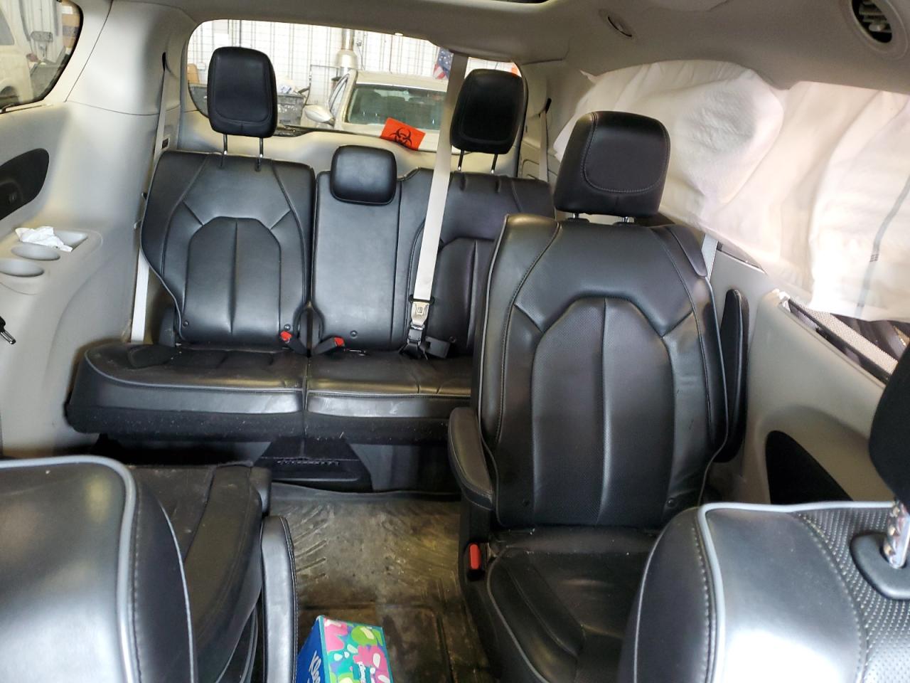2018 Chrysler Pacifica VIN 2C4RC1GG3JR261587 Copart auction photo, all over damage thumbnail 10