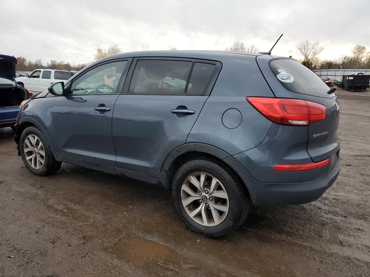 2015 KIA Sportage VIN KNDPB3AC1F7787253 Copart auction photo, front end damage thumbnail 2