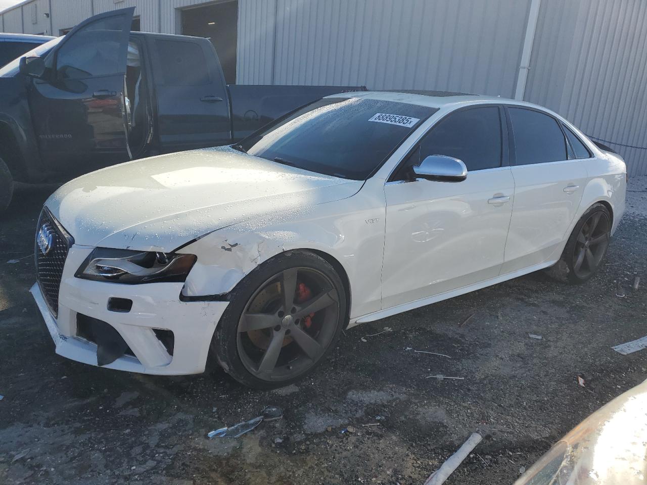 2010 Audi RS4 VIN WAUBGAFL0AA096586