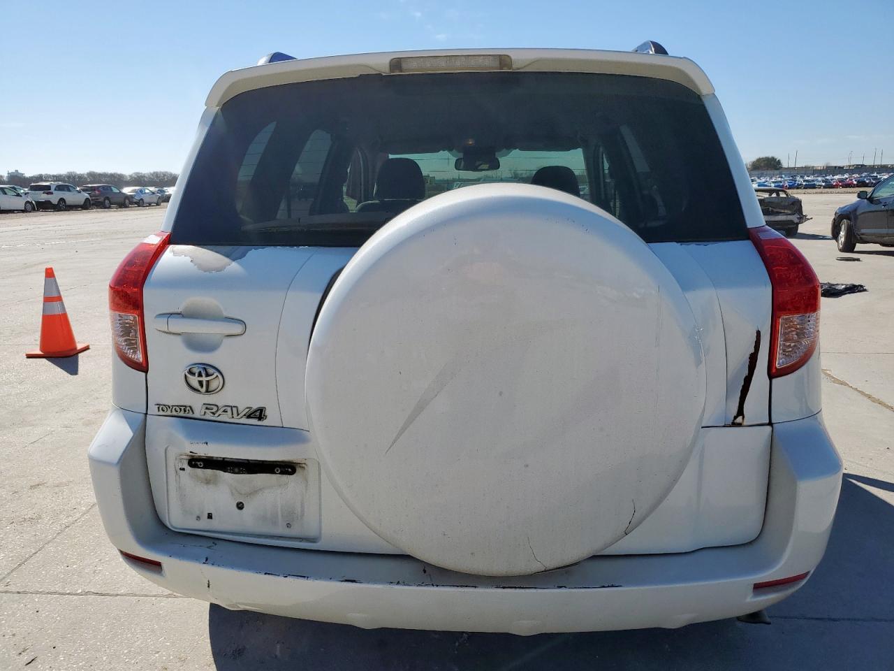 2008 Toyota RAV 4 VIN JTMZK31V985020582 Copart auction photo, side / front end damage thumbnail 6