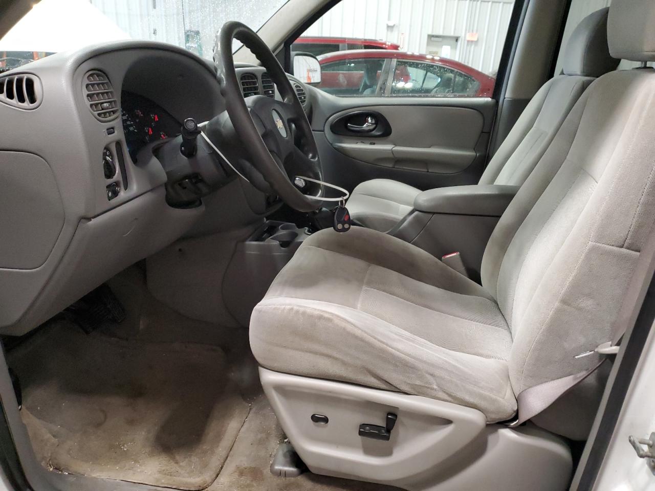 2006 Chevrolet TrailBlazer VIN 1GNDT13S662289868 Copart auction photo, front end damage thumbnail 7