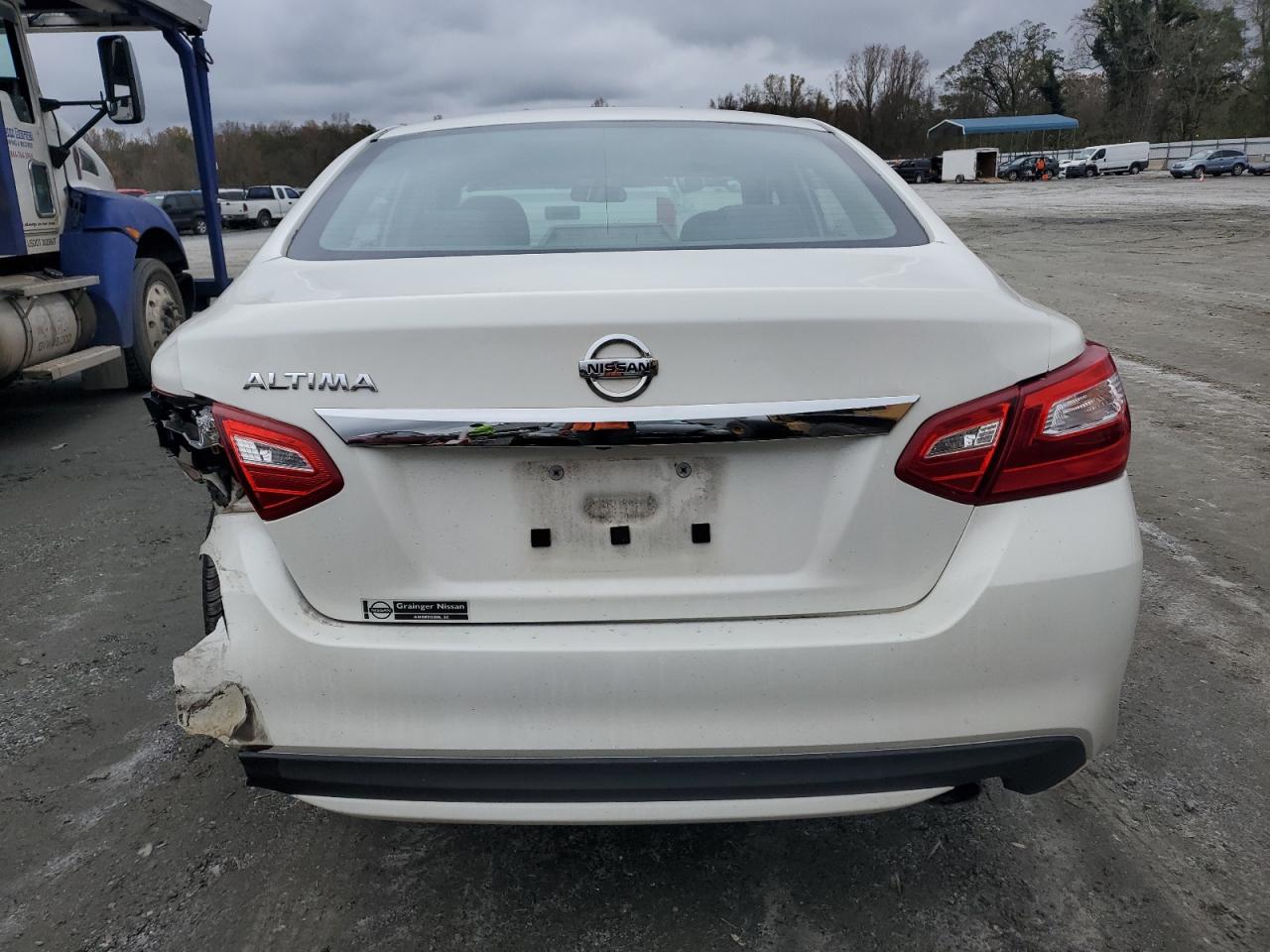 2016 Nissan Altima VIN 1N4AL3AP5GN349604 Copart auction photo, rear end / minor dent/scratches damage thumbnail 6