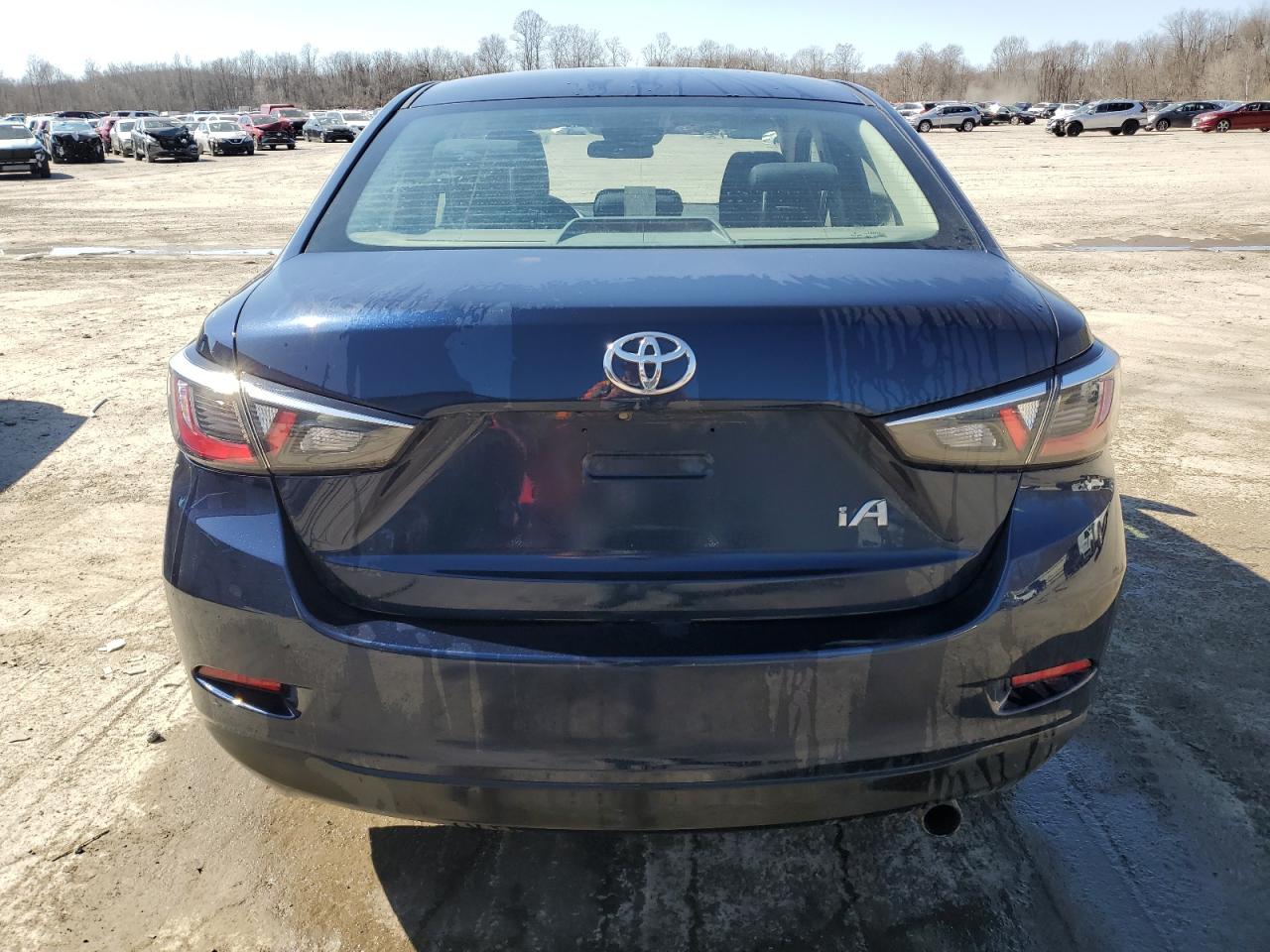 2017 Toyota Yaris VIN 3MYDLBYVXHY147563 Copart auction photo, front end / side damage thumbnail 6