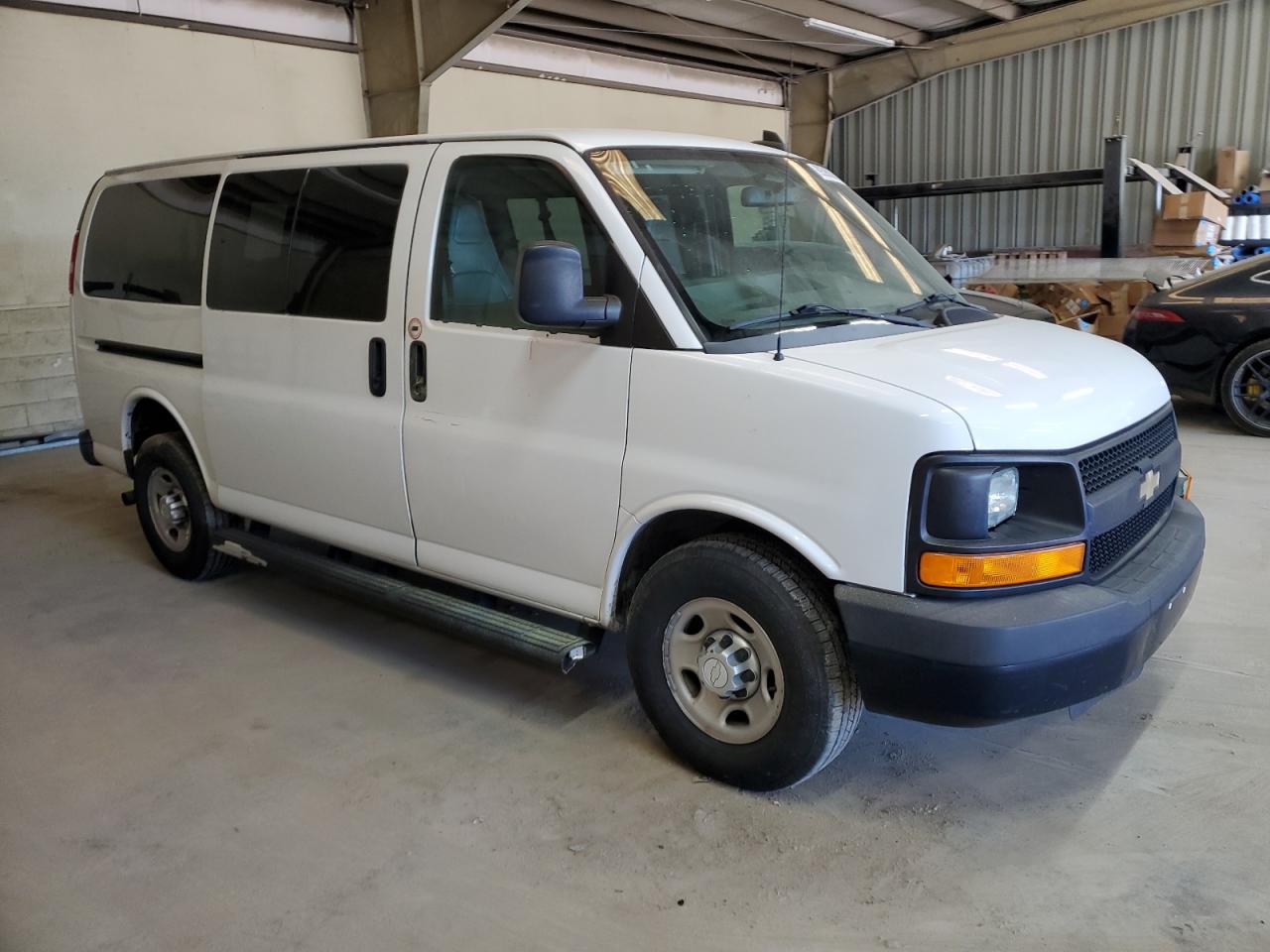 2016 Chevrolet Express VIN 1GAWGEFF3G1230904 Copart auction photo, side / front end damage thumbnail 4