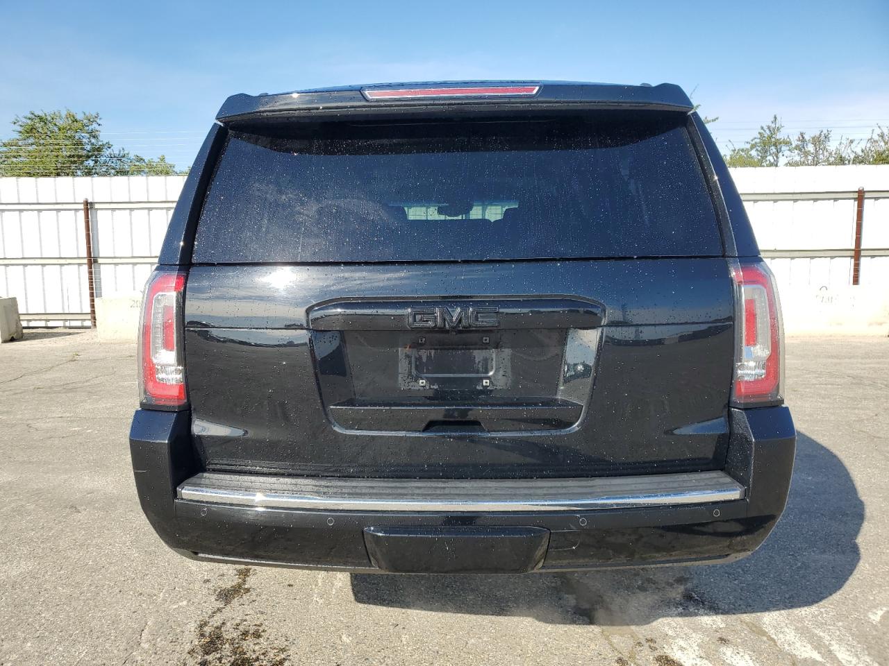 2017 GMC Yukon VIN 1GKS2HKJ2HR381157 Copart auction photo, damage history damage thumbnail 6