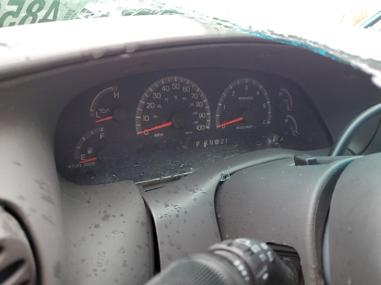 1999 Ford Expedition VIN 1FMRU1860XLB25790 Copart auction photo, rollover damage thumbnail 9